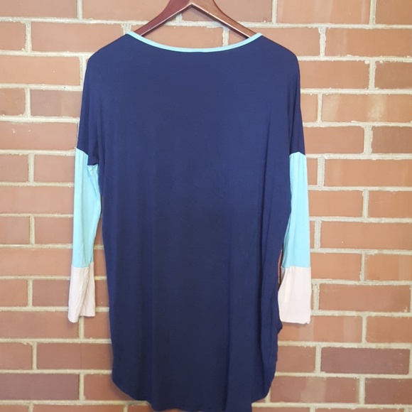 Colorblock tunic - Picture 2 of 3